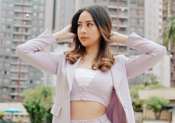 Ditanya Soal Cara Hidup Sehat, Anya Geraldine Malah Tiduran Sambil Ngedot!