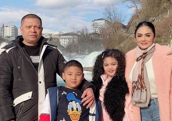 Tak Lagi Tulis Kata-kata Sindiran yang Pancing Emosi Anak Tirinya, Raul Lemos Malah Tampak Santai Bagikan Foto Kemesraan dengan Krisdayanti, Tapi Kenapa Masih Ada yang Janggal?