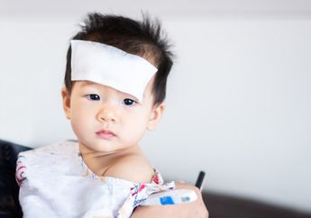 Tanpa Obat, Begini 8 Cara Mengatasi Demam Anak Secara Alami
