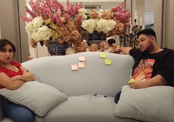 Setuju Tinggal Di Luar Negeri Sehabis Menikah, Tiba-tiba Ayu Ting Ting Ungkapkan Perasaannya Pada Ivan Gunawan Sembari Menahan Air Mata di Depan Kamera: 'Gue Bersyukur Punya Lo di Hidup Gue'