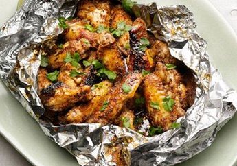 STOP Dari Sekarang! Menyimpan Makanan dengan Aluminium Foil Ternyata Berbahaya Banget Bagi Tubuh