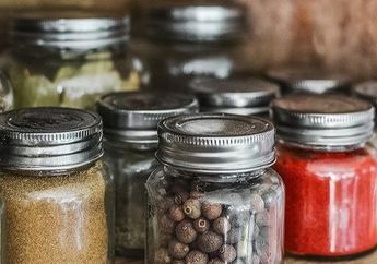 STOP Simpan Bumbu Dapur dalam Wadah Tertutup Sekarang Juga, Malah Bikin Jadi Mudah Berjamur
