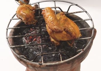 Ternyata ini Rahasia Restoran Padang Membuat Ayam Bakar yang Empuk dan Harum, Gampang Banget!