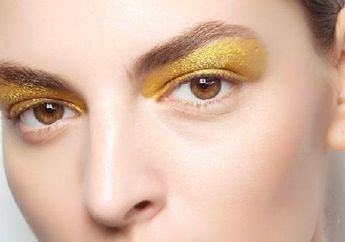 Kenali Tone Kulitmu, Biar Nggak Asal Pakai Eyeshadow Meski Warnanya Lagi Ngehits