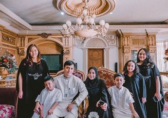 Sengaja Bagi-bagi Warisan Karena Alasan Ini, Muzdalifah Sulap Rumah Megah Jadi Restoran, Harganya Bikin Melongo