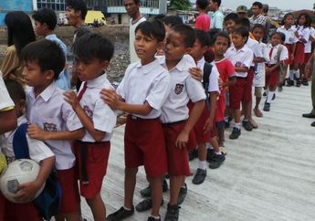 Setelah Sempat Dibantah, Akhirnya Nadiem Makarim Umumkan Jadwal Masuk Sekolah, Begini Rincian Waktu Kegiatan Pertama Siswa SD SMP dan SMA