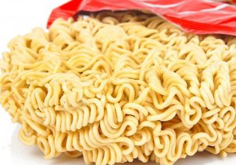 Jangan Jadi Kebiasaan, Makan Mi Instan Mentah Bisa Sebabkan Penyakit Mematikan Ini, Salah Satunya Sangat Mematikan