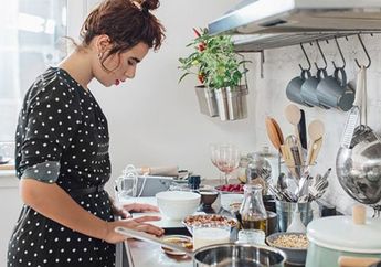 Sering Digunakan Saat Masak di Dapur, 3 Benda Ini Ternyata Bisa Sebabkan Kanker, HATI-HATI