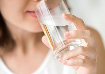 Sebulan Cuma Minum Air Putih Tanpa Makan, Perubahan Tak Terduga Ini Dirasakan oleh Wanita Ini, Berani Coba?