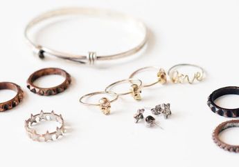 Anti Karat! DIY Mudah Bersihkan Aksesoris Murah Jadi Baru Lagi!