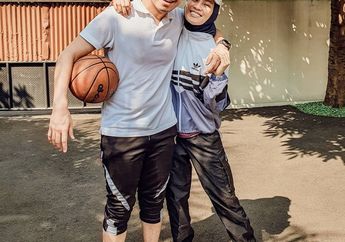 Suaminya Pamer Foto Bareng Terbaru, Penampilan Alyssa Soebandono Malah Bikin Pangling Sampai Ada Netizen yang Khawatir: Mbak Icha Sakit?