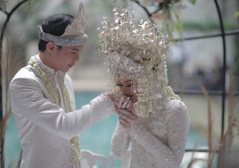 Menikah dengan Proses Ta'aruf, Lamaran Rey Mbayang Sempat Ditolak Dinda Hauw