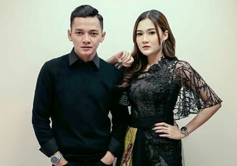 Tutup Kuping Dituding Pebinor, Dory Harsa dan Nella Kharisma Malah Makin Berani Umbar Kemesraan Hingga Gendong-gendongan Bak Pengantin Baru di Depan Kamera