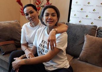 Ditusuk dari Belakang, Angel Lelga Labrak Cencen Kurniawan Usai Bocor Isi Chat Nikita Mirzani dan Fitri Salhuteru yang Ghibahkan Dirinya: Ada Teman Baik, Ada Teman Huru-Hara