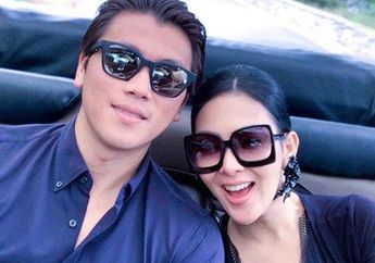 Makan Malam Bersama Mertua, Tabiat Reino Barack Kembali Terungkap, Posisi Tangan Suami Syahrini ini Jadi Sorotan, "Sulit Dikondisikan'