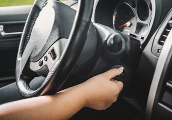 Meski Di Rumah Aja, Rutin Memanaskan Mesin Mobil Ternyata Berikan Segudang Manfaat Lo Ladies!