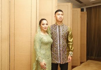Saat Melamar Nikita Willy, Indra Priawan Teteskan Air Mata Minta Calon Istri untuk Menyayangi Ibundanya Layaknya Ibu Kandung