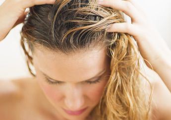 Cara Mudah Bikin Sendiri Hair Tonic di Rumah. Bye-bye Rambut Rontok!