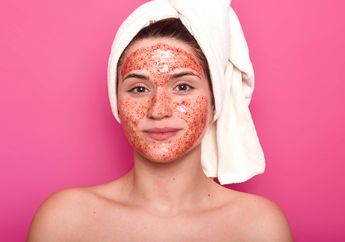 Pilihan Scrub Sekaligus Masker Wajah 2 in 1, Praktis Bikin Wajah Mulus!