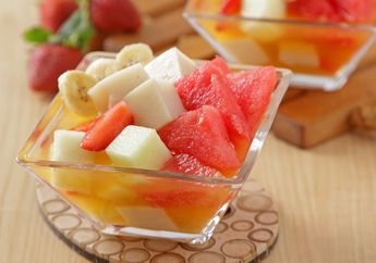 Resep Sop Buah Air Jeruk Enak, Segarnya Langsung Nampol Di Lidah