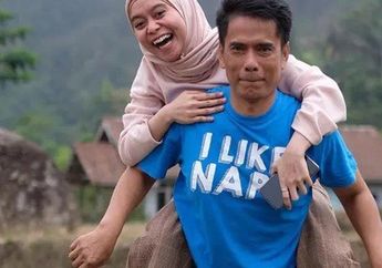Calon Ayah Mertuanya Disebut-sebut Gila Harta, Rizky Billar Langsung Pamer Mobil Ratusan Juta Saat Ngapel ke Rumah Lesty Kejora