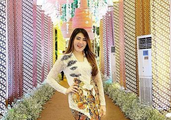Biasanya Tampil Full Make Up dengan Baju Gemerlap, Via Vallen Langsung Banjir Komentar Netizen Usai Pamer Wajah Bangun Tidur Sambil Kenakan Daster: Nggak Kuat Mbak!