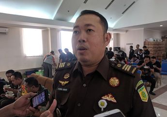 Sisi Lain Fedrik Adhar Diungkap Keluarga dan Tetangga, Jaksa Kasus Penyiraman Air Keras Novel Baswedan Ini Masih Berstatus Pengantin Baru, Setahun Menikah Hingga Selalu Berbagi Uang di Kampung