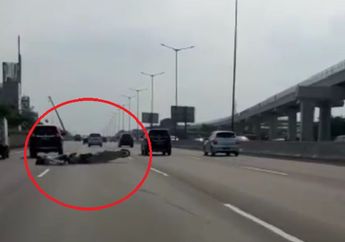 Motor Matik Masuk Jalan Tol Jakarta-Cikampek Dikendarai Cewek Bonceng 3, Polisi Ungkap Kronologinya