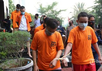 Heboh! Pesta Seks Gay di Apartemen Jaksel Dengan Dresscode dan Harus Pake Masker Merah Putih