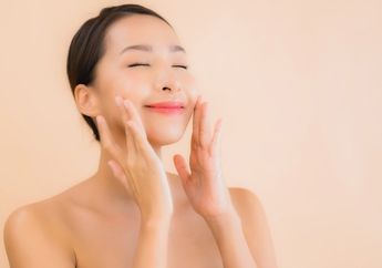Iseng Pakai Es Batu di Malam Hari untuk Perawatan Kulit, Wanita Ini Kaget Melihat Wajahnya di Pagi Hari