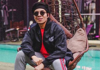Tidur Manja Sambil Bertelanjang Dada, Atta Halilintar Justru Bikin Netizen Salah Fokus dengan Tanda Aneh di Bagian Tubuhnya Ini: Kenapa Ada...