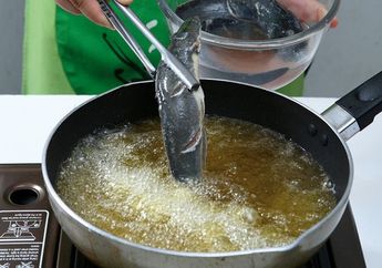 Dilakukan di Restoran, Harus Tahu 5 Tips Menggoreng Ini Supaya Irit Minyak!