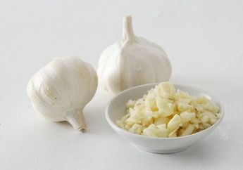 Tak Hanya Buat Masak, Bawang Putih Ternyata Bisa Atasi Infeksi Kuping, Buktikan Sendiri Pakai Cara Ini Kalau Nggak Percaya!