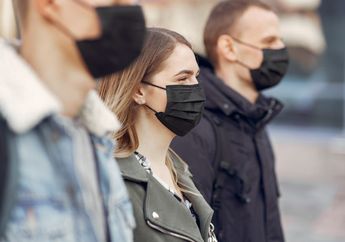 Direktur CDC; Kesaktian Masker Terhadap Covid-19 Lebih Baik Ketimbang Vaksin