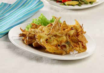 Coba Goreng Bakwan dengan Tepung Beras, Jangan Kaget dengan Hasilnya yang Beda Jauh dengan Tukang Gorengan