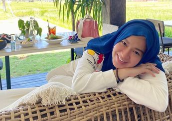Lama Tak Ada Kabar, Okie Agustina Mendadak Mencak-Mencak Merasa Diganggu Hingga Singgung Soal Pemaksaan: Udah Aku Blok, Mereka Pakai Nomor Lain