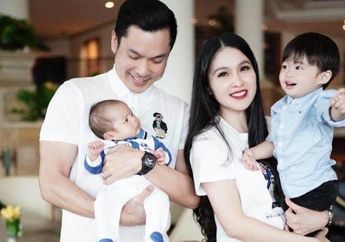 Tak Hanya Tampan dan Kaya Raya, Harvey Moeis Sukses Buat Sandra Dewi Meleleh karena Lakukan Hal Manis Ini Pada Sang Istri
