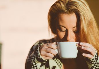 Sama-sama Jadi Teman Bersantai, Lebih Sehat Manakah Antara Kopi dan Teh?