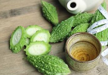 Coba Sekarang Rebus Pare Selama 10 Menit Lalu Minum Airnya, Jangan Kaget Jika Tubuh Rasakan Hal Fantastis ini dalam Sekejap
