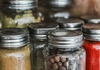 Sering Dilakukan, Ternyata Simpan Bumbu Dapur dalam Wadah ini Malah Bikin Jadi Mudah Berjamur, ini yang Jadi Penyebabnya