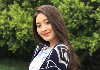 3 Gaya High Fashion Kekinian Natasha Wilona dengan Knee High Boots!