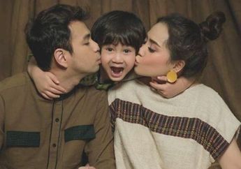 Rayakan 6 Tahun Pernikahan, Raffi Ahmad Ajak Nagita Slavina dan Rafathar ke Labuan Bajo hingga Sewa Kapal Pinisi Mewah dengan Fasilitas Bak Hotel Bintang 5, Intip Potretnya!