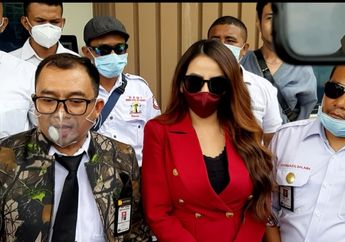 Suaminya Kecewa Nita Thalia Pakai Baju Terbuka, Istri Pertama Nurdin Rudythia Banjir Air Mata di Depan Kamera: Dulu Nggak Gitu