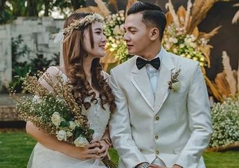 Bungkam Soal Isu Pindah Agama, Suami Nella Kharisma Mendadak Unggah Kabar Duka, Foto Sepiring Nasi dan Kopi di Atas Makam Jadi Sorotan