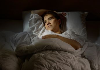 Mengungkap 6 Mitos dan Fakta Insomnia, Katanya Tidur Siang Bisa Jadi Solusi, Benar Nggak Sih?