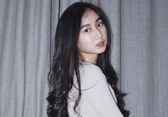 5 Ide OOTD Pakai Sneakers Putih Ala Nadiya Rawil. Chic Abis!