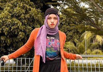 Kepoin 4 OOTD Sajidah Halilintar dengan Hijab Ungu. Kece Maksimal!