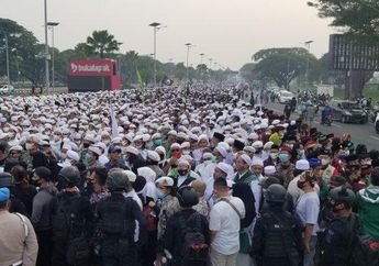 Ungkap Alasan Rizieq Shihab Pulang ke Tanah Air, Sosok Ini Ikut Sambut Kepulangan Imam Besar FPI: Takut Dituntut Sang Habib?