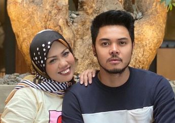 Anaknya Sudah Bodo Amat Bak Lelah dengan Perangai Ibunya yang Suka Kawin Cerai, Elly Sugigi Nekat Nikahi Pria 16 Tahun Lebih Muda Tanpa Kantongi Restu Gegara Hal Ini!