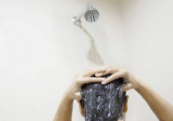 Stroke Bisa Terjadi karena Sering Membasahi Kepala Terlebih Dahulu saat Mandi, Benarkah?